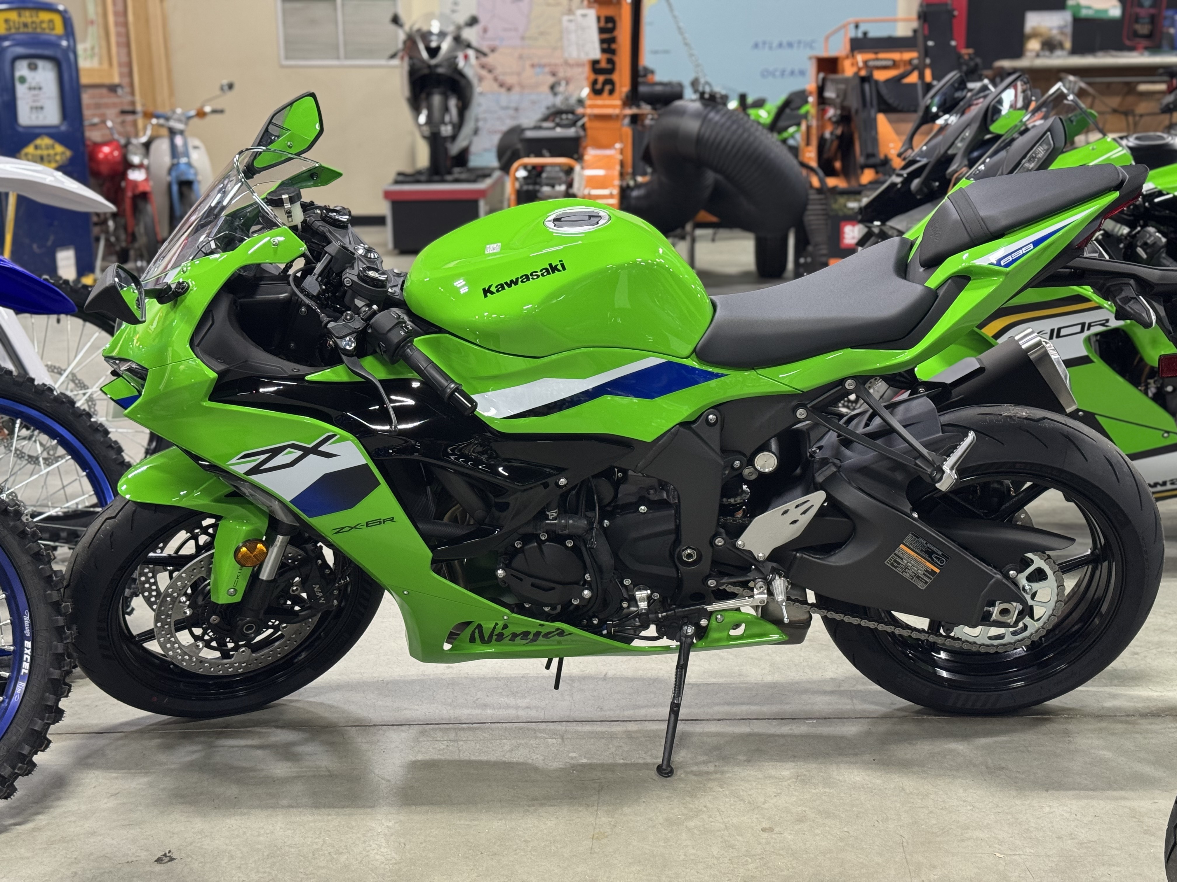 2026 Kawasaki Ninja® ZX-6R ABS 2