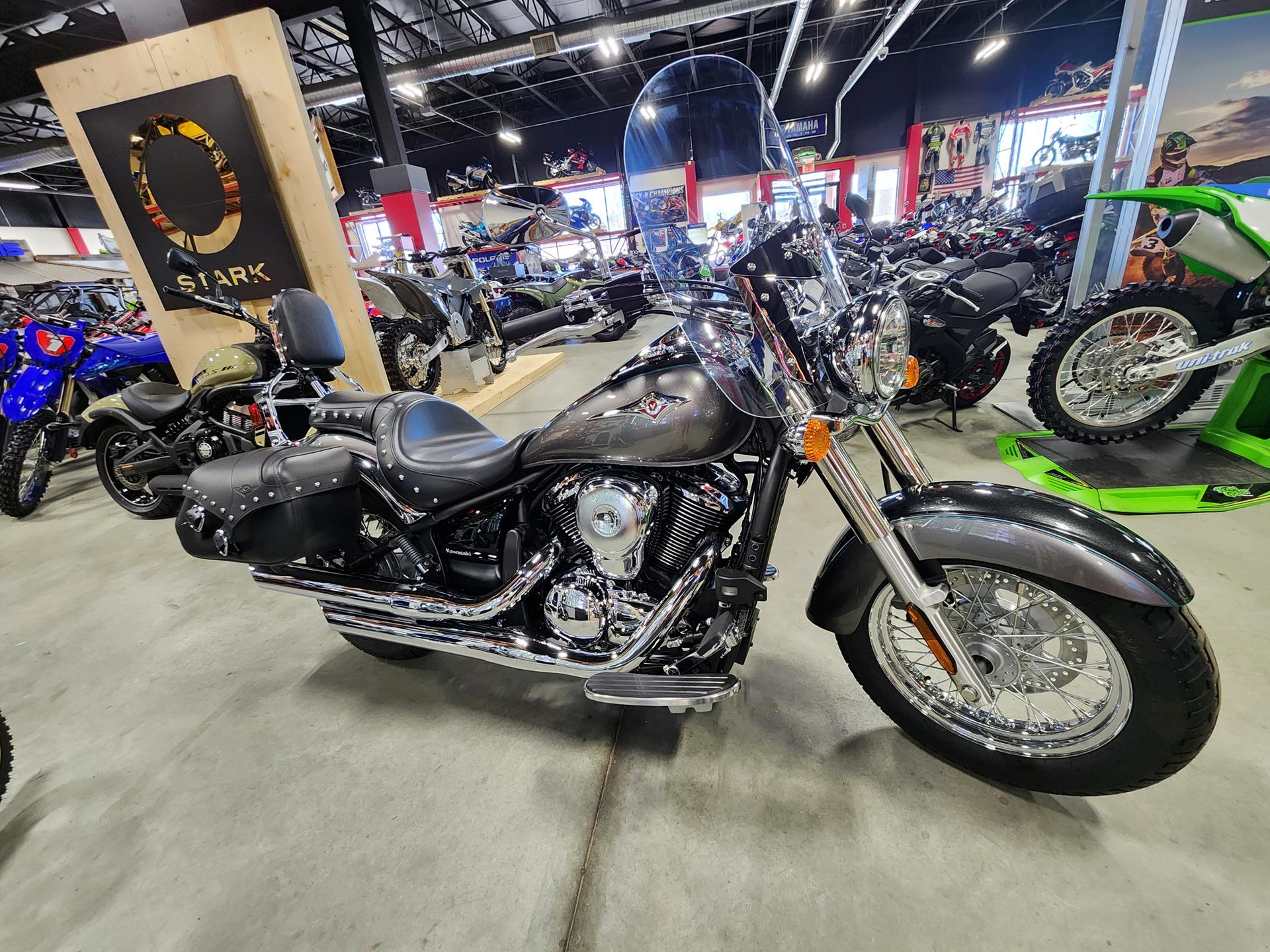 2024 Kawasaki Vulcan 900 Classic LT in Auburn, Massachusetts - Photo 2