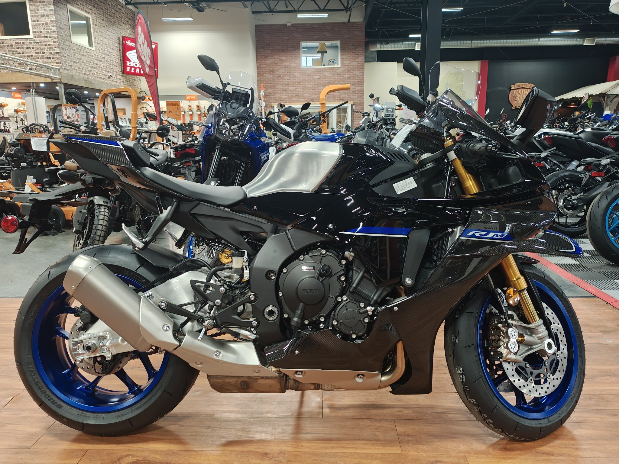 2026 Yamaha YZF-R1M, Auburn MA | New Motorcycles for Sale: Specs, Price ...