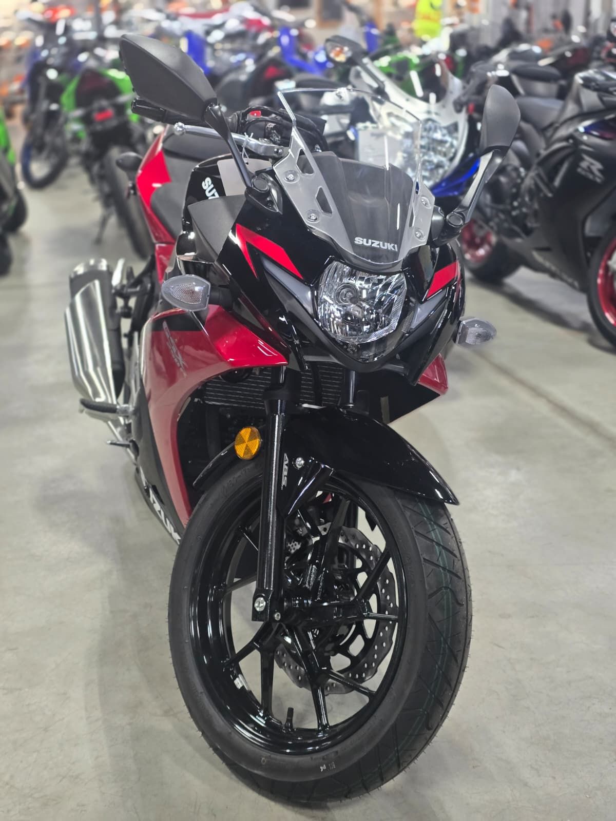 2025 Suzuki GSX250R ABS 3