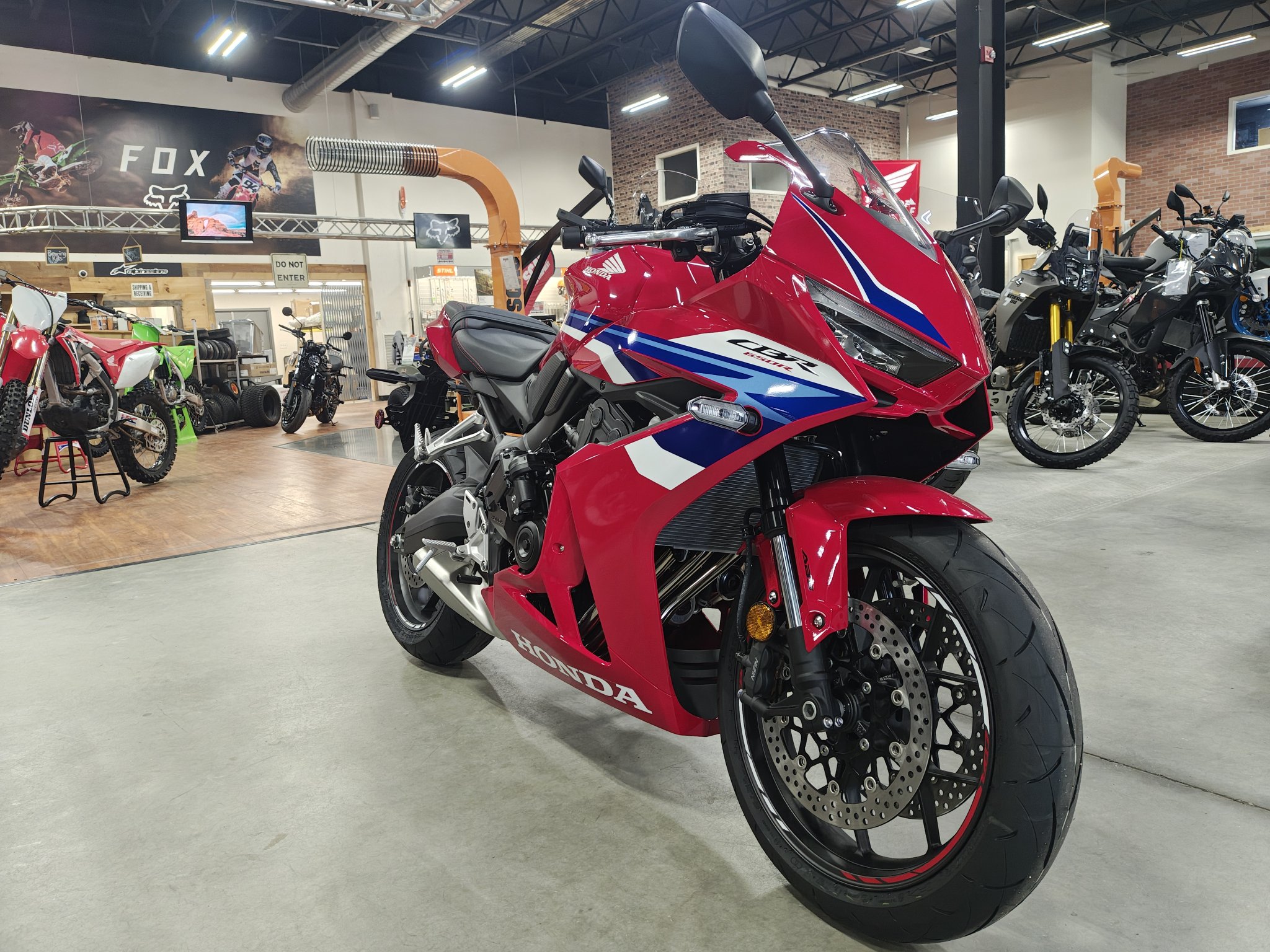2026 CBR650R E-Clutch