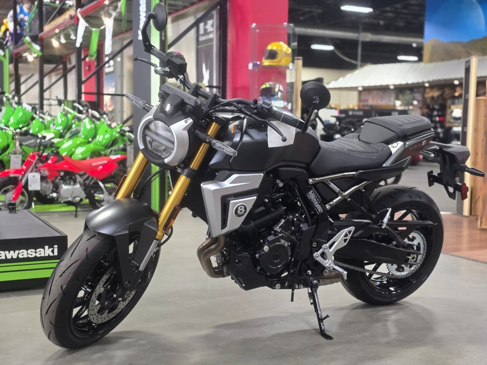 2026 GSX-8T