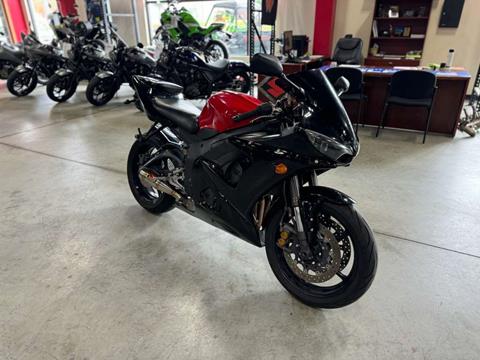 2005 Yamaha YZFR6 in Auburn, Massachusetts - Photo 3