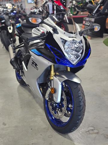 2026 Suzuki GSX-R750 in Auburn, Massachusetts - Photo 2