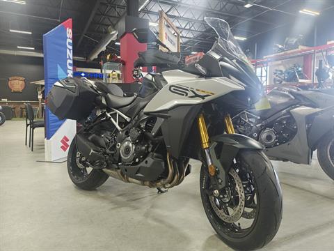 2024 Suzuki GSX-S1000GX+