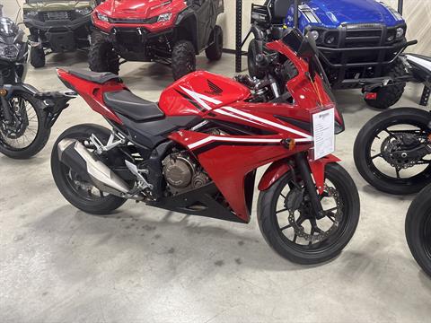 2016 Honda CBR500R in Auburn, Massachusetts - Photo 2