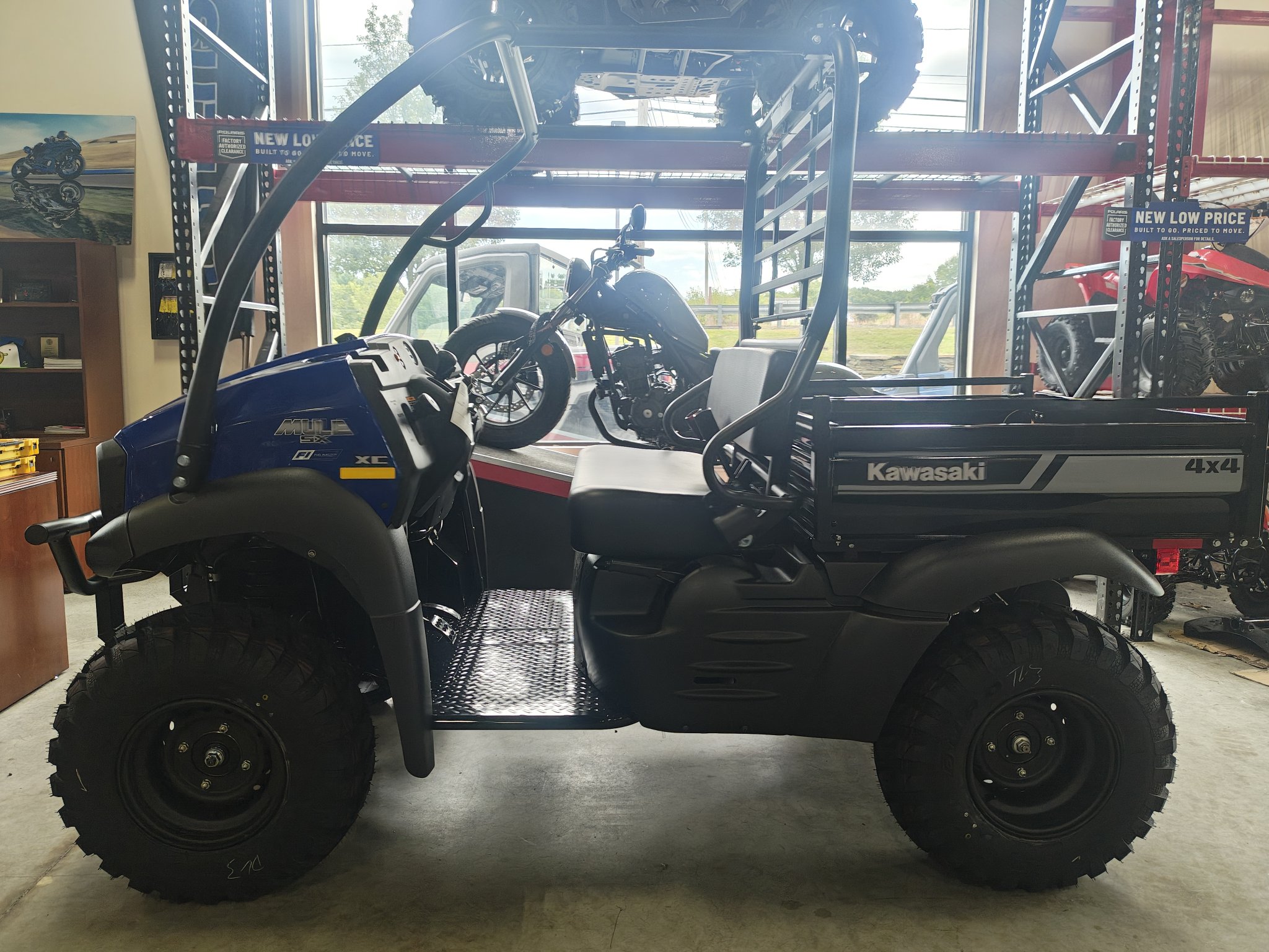 2027 Kawasaki MULE SX 4x4 XC 2