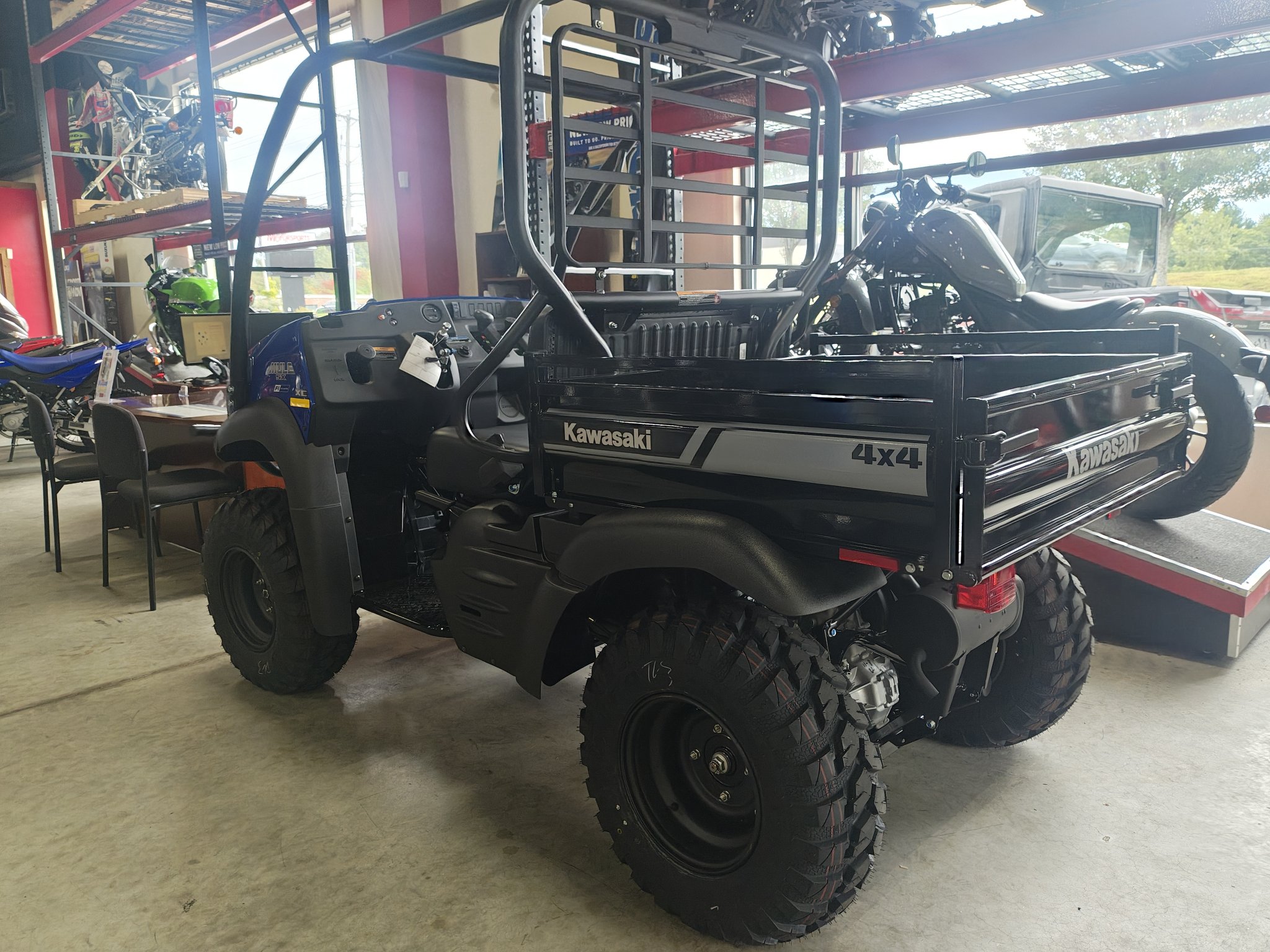 2027 Kawasaki MULE SX 4x4 XC 3
