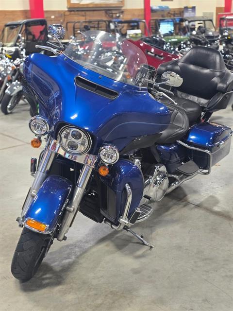 2016 Harley-Davidson Electra Glide Ultra Classic in Auburn, Massachusetts - Photo 3