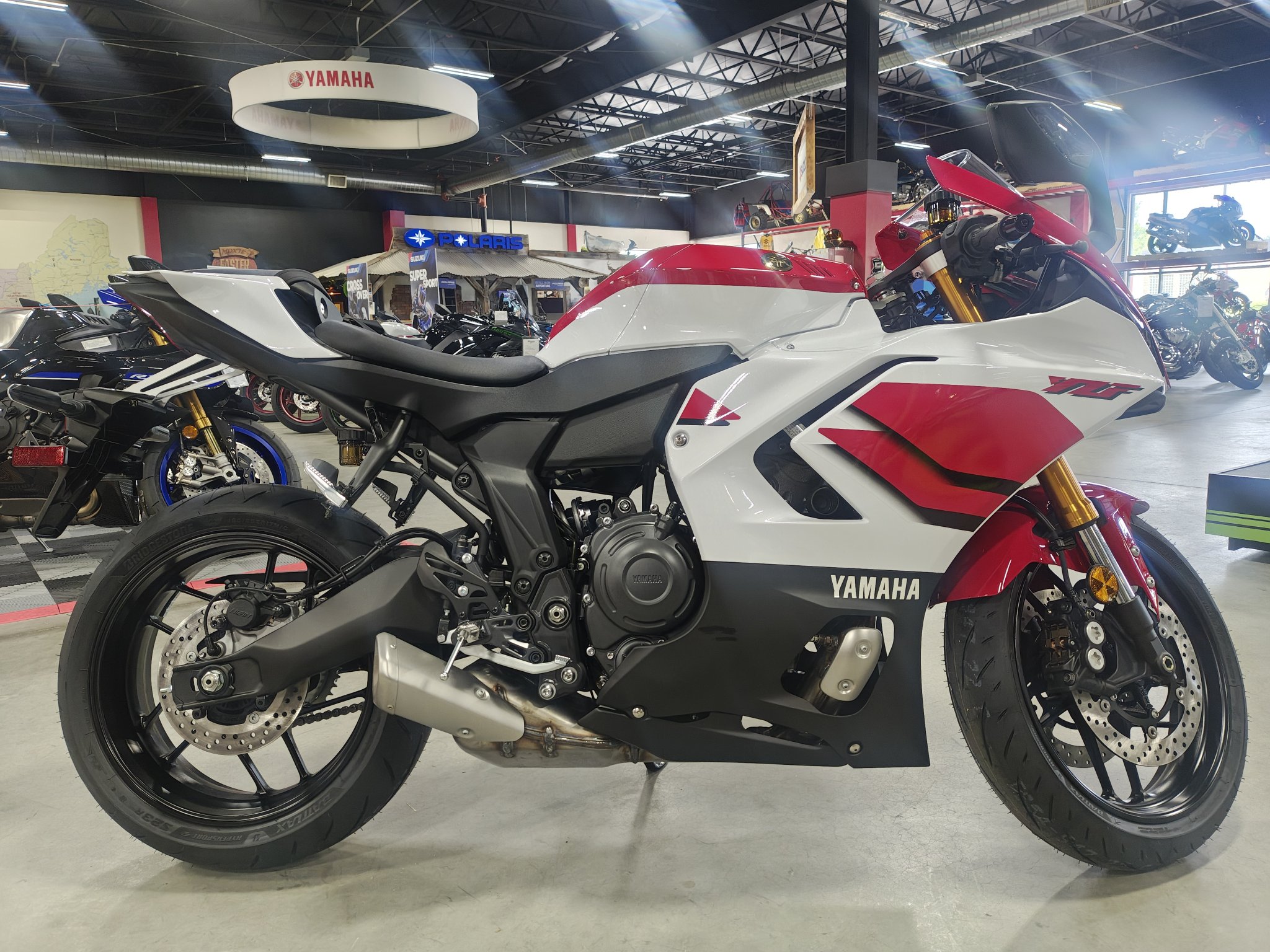 2026 Yamaha YZF-R7 5