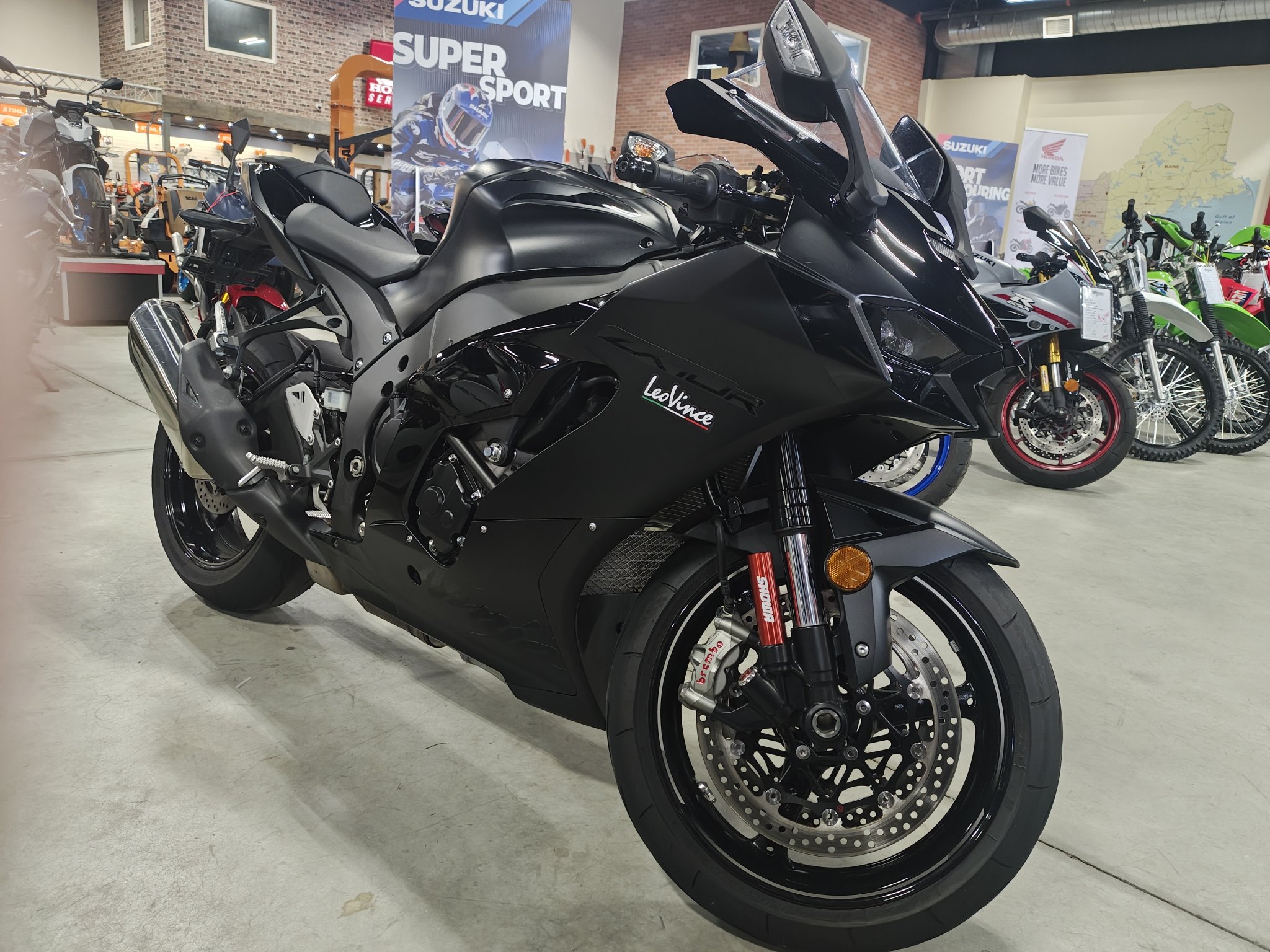 2025 Ninja® ZX-10R