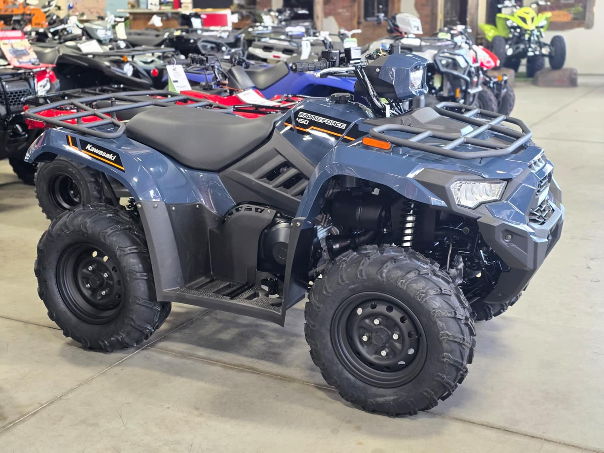 2025 Kawasaki Brute Force 450 4x4 in Auburn, Massachusetts - Photo 2