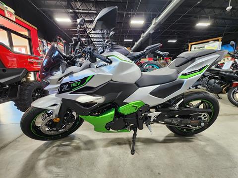 2024 Kawasaki Z7 Hybrid ABS in Auburn, Massachusetts - Photo 3