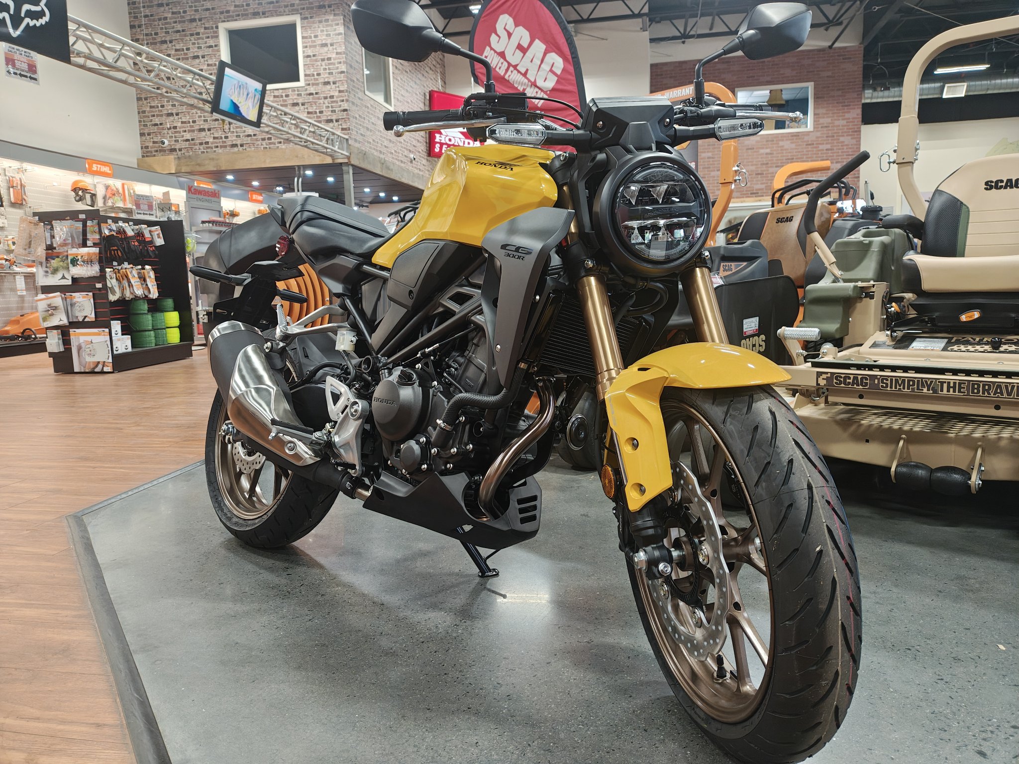 2026 CB300R ABS
