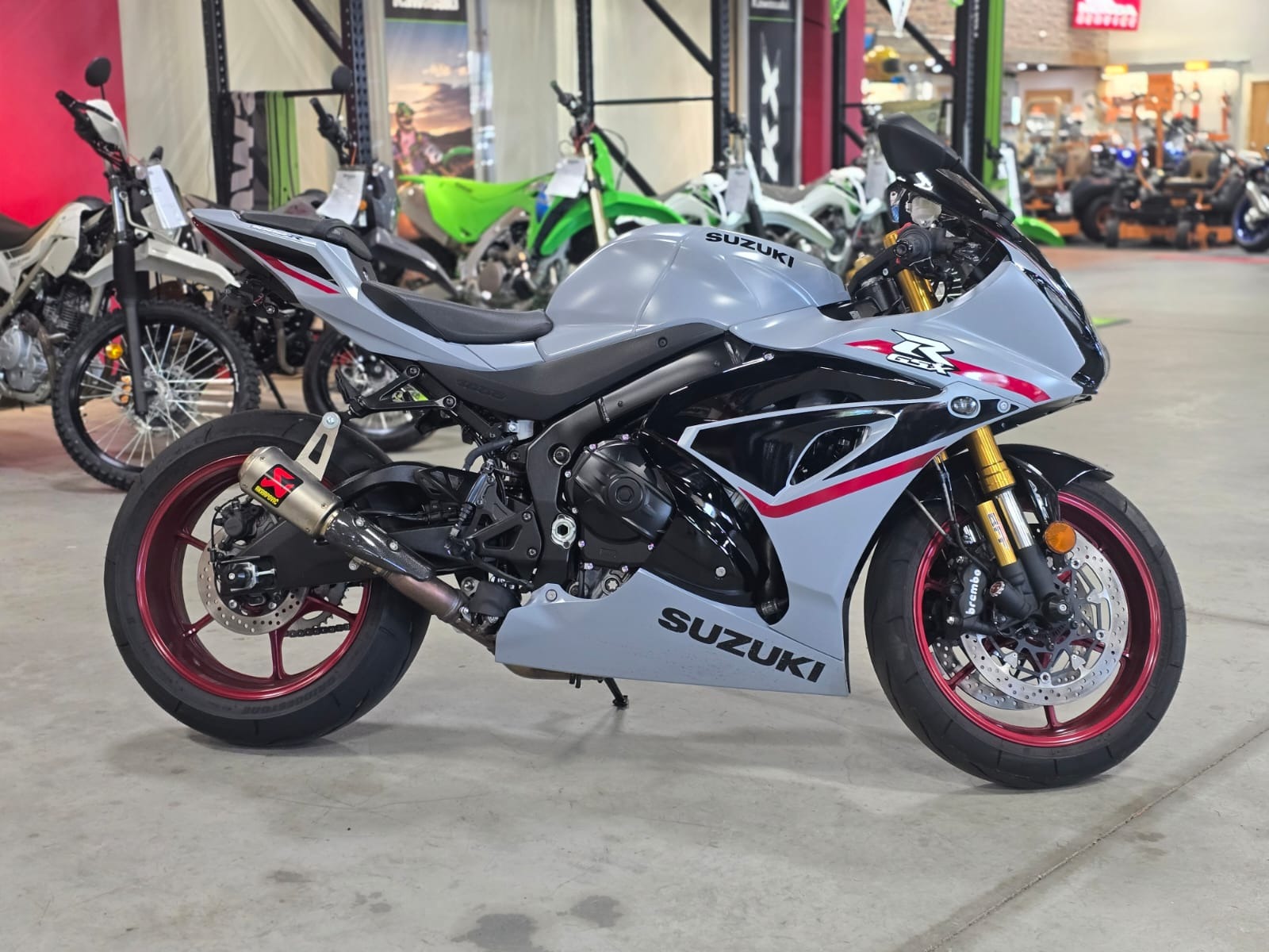 2024 Suzuki GSX-R1000R 1