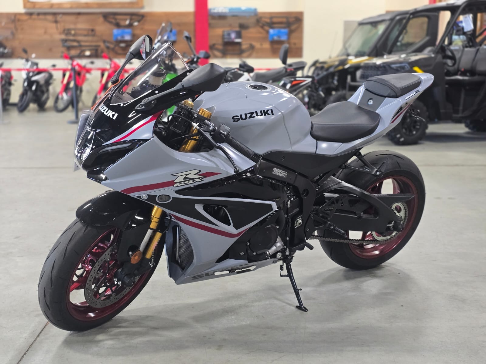 2024 Suzuki GSX-R1000R 2