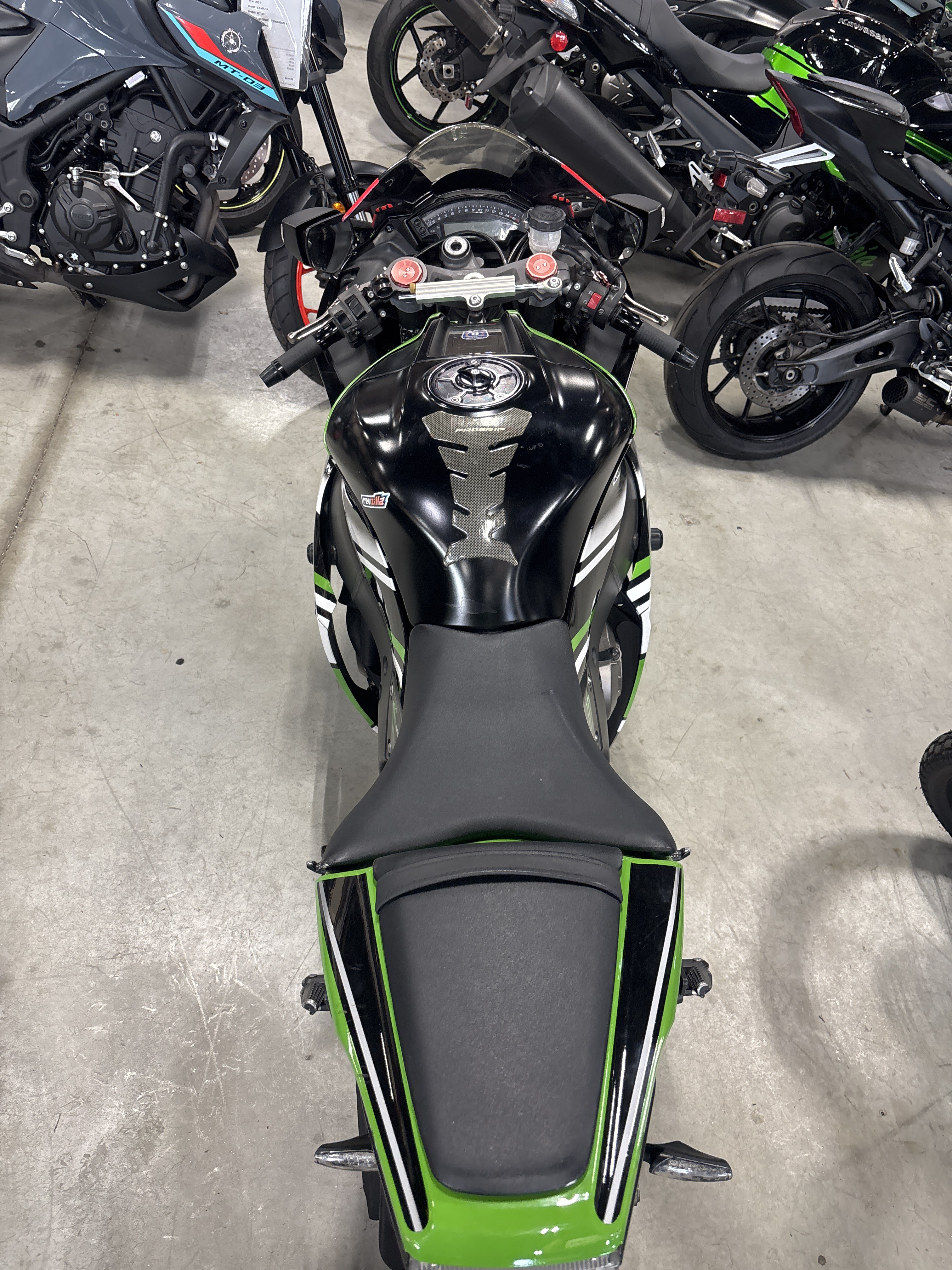 2011 Kawasaki Ninja® ZX™-10R in Auburn, Massachusetts - Photo 4