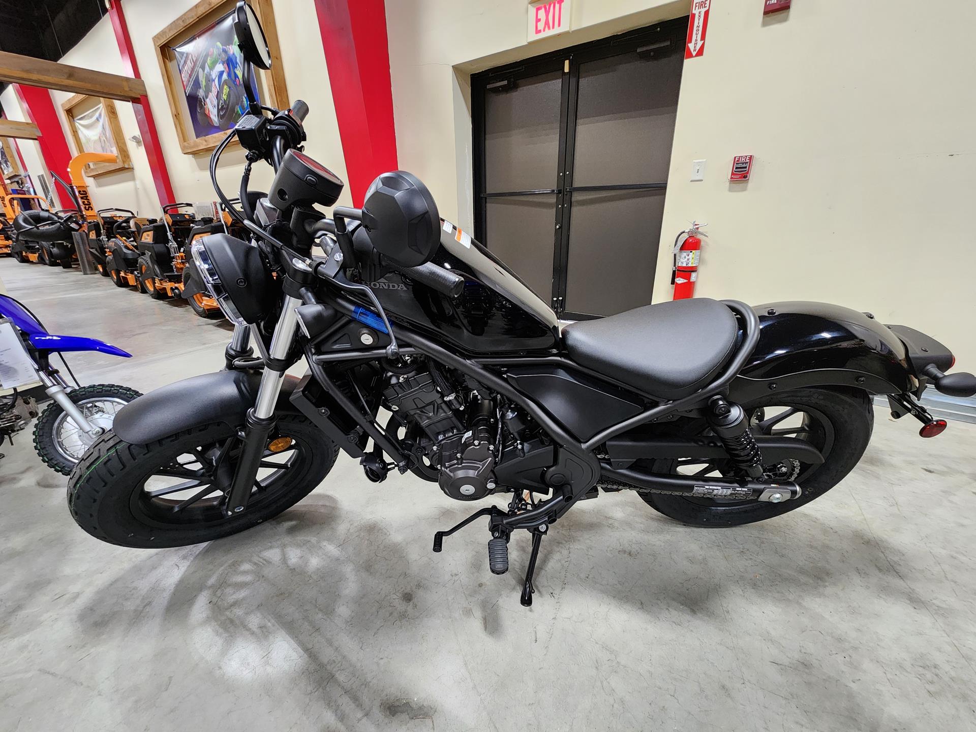 2024 Honda Rebel 300 in Auburn, Massachusetts - Photo 3