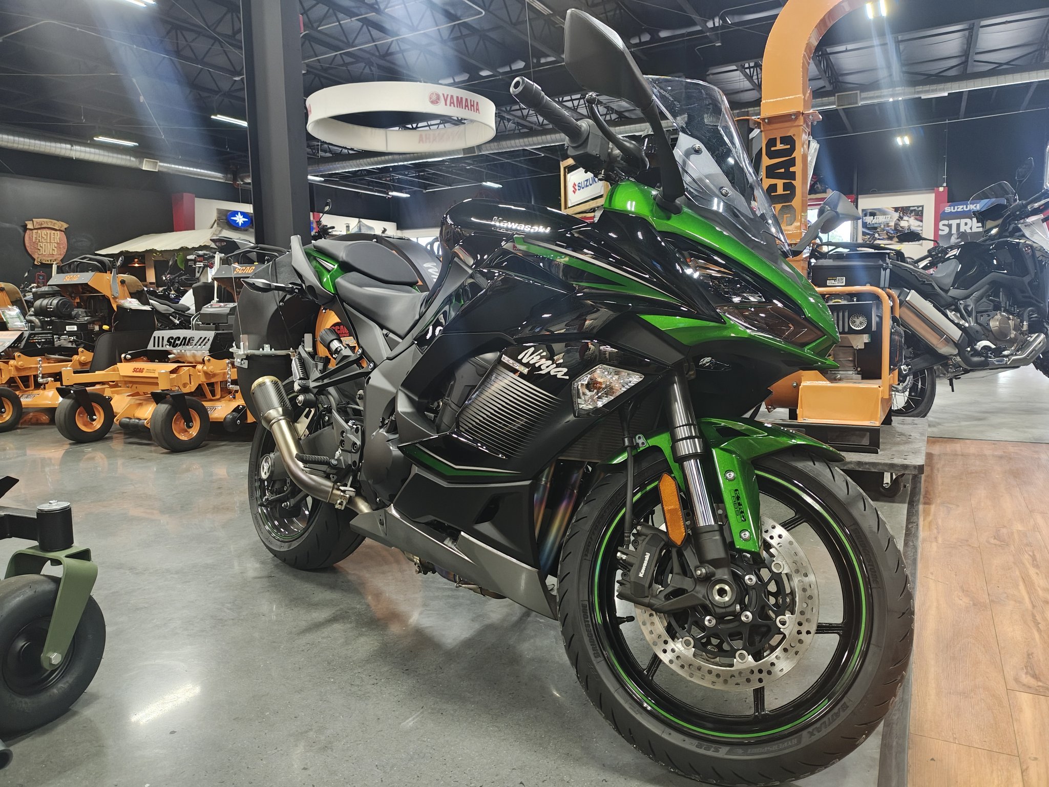 2023 Ninja 1000SX