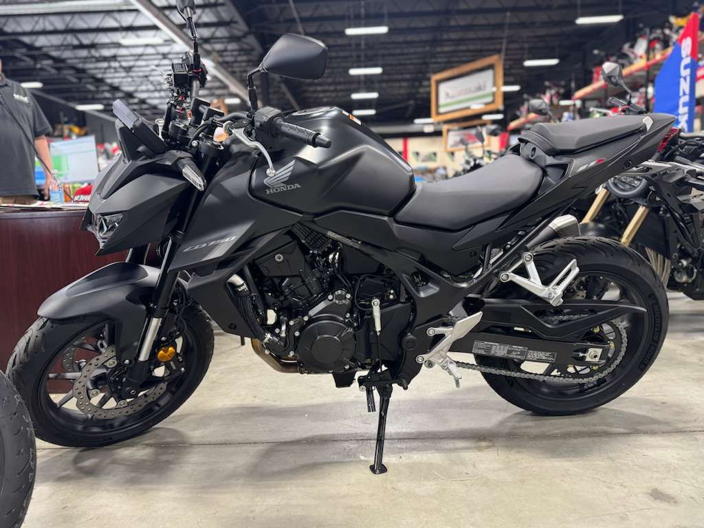 2025 Honda CB750 Hornet in Auburn, Massachusetts - Photo 1