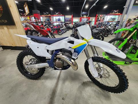 2025 Husqvarna TC 250 in Auburn, Massachusetts - Photo 2