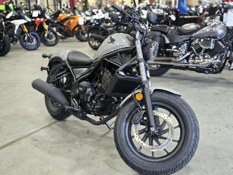 2026 Honda Rebel 300 E-Clutch — photo 1 of 28