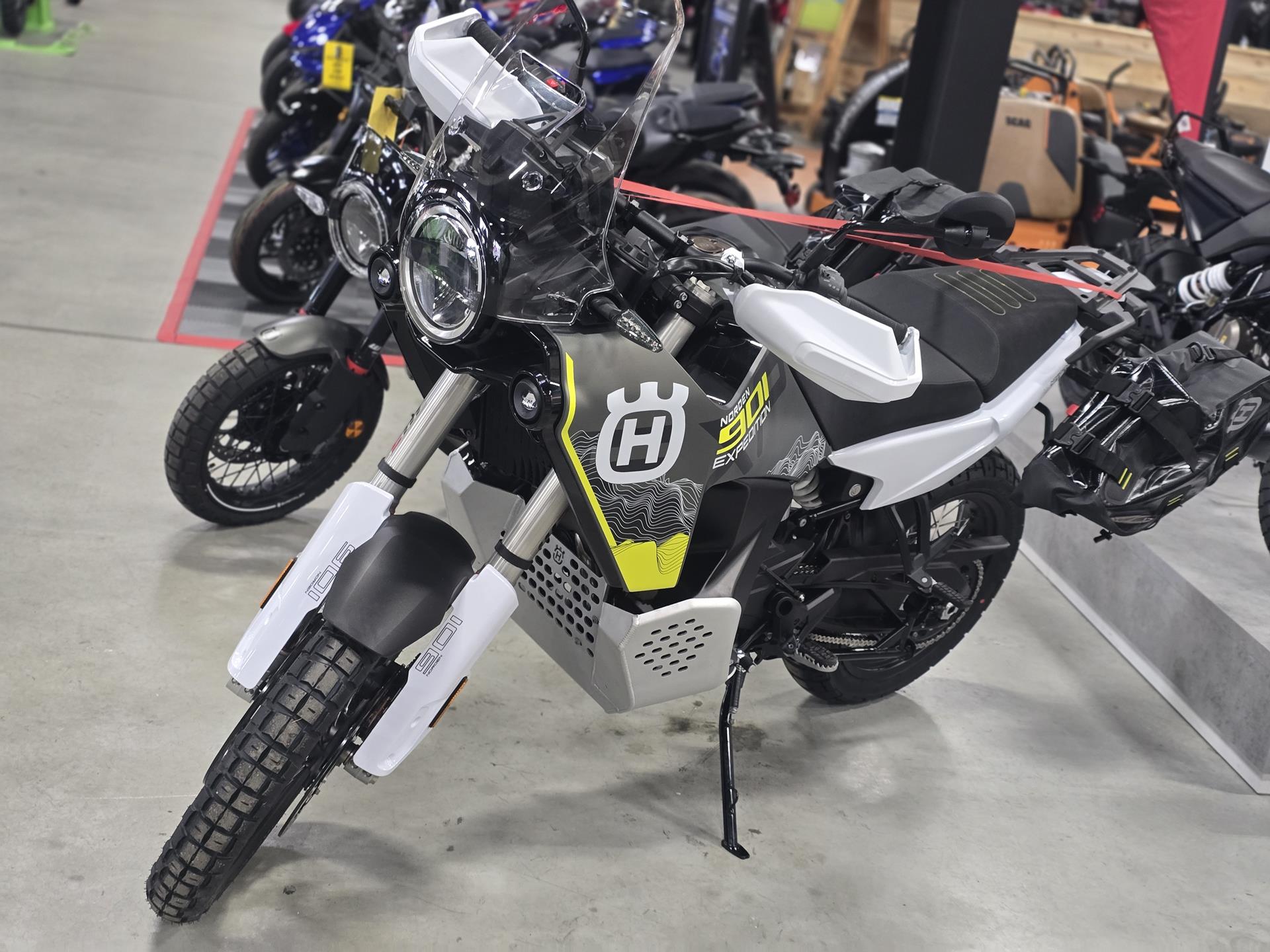 2025 Husqvarna Norden 901 Expedition in Auburn, Massachusetts - Photo 2