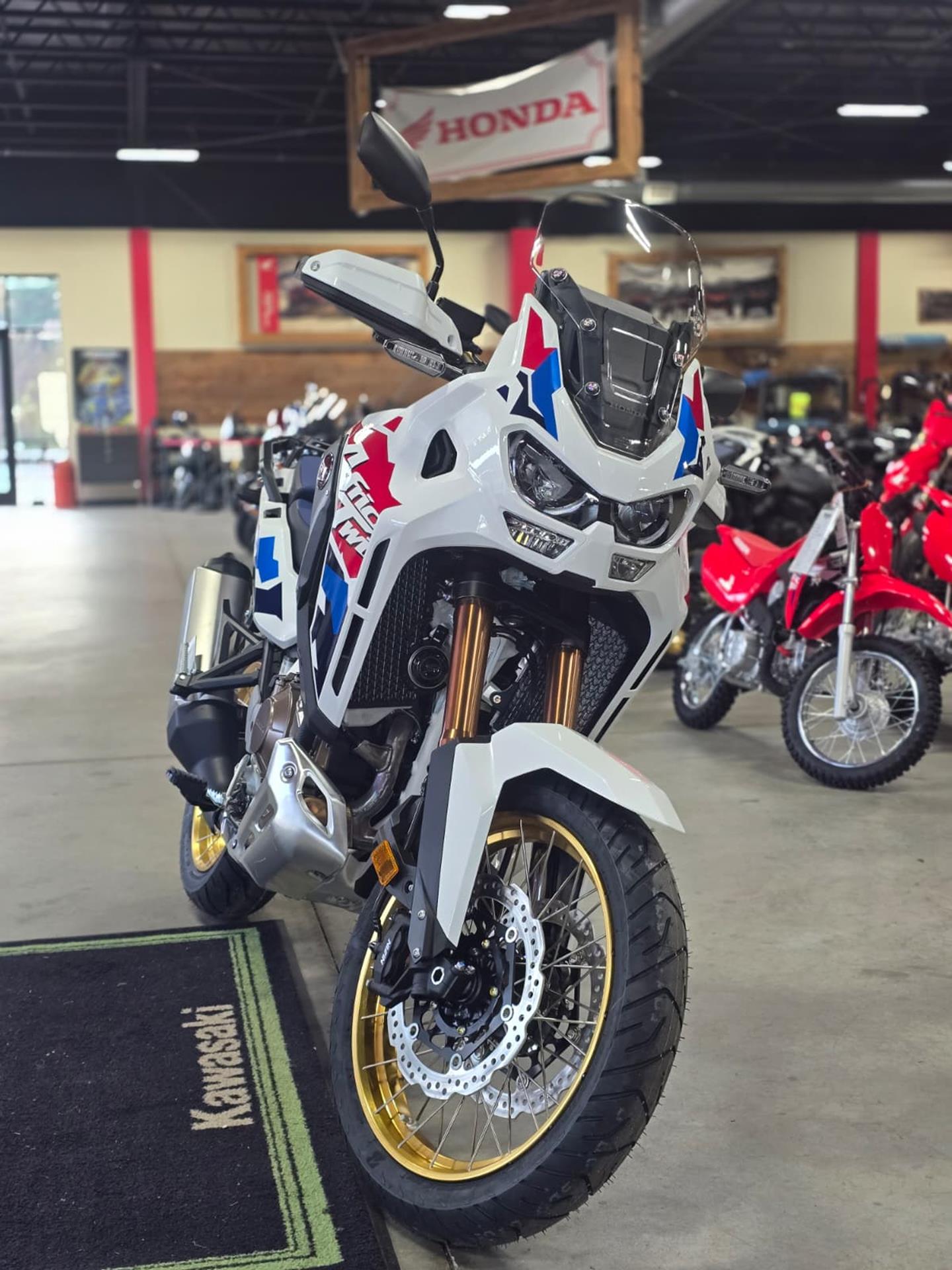 2025 Honda Africa Twin Adventure Sports ES in Auburn, Massachusetts - Photo 3