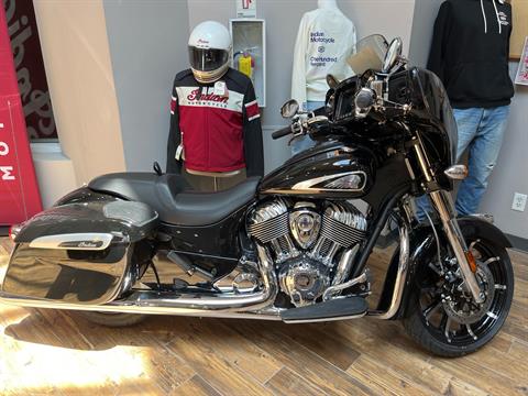 2024 Indian Chieftain Limited with PowerBand Audio Package — photo 1 of 4