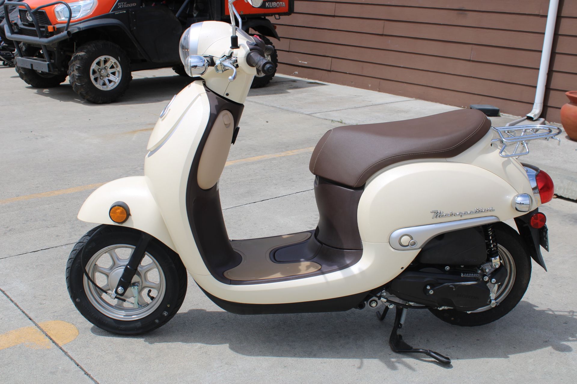 2020 Honda Metropolitan in The Dalles, Oregon - Photo 4