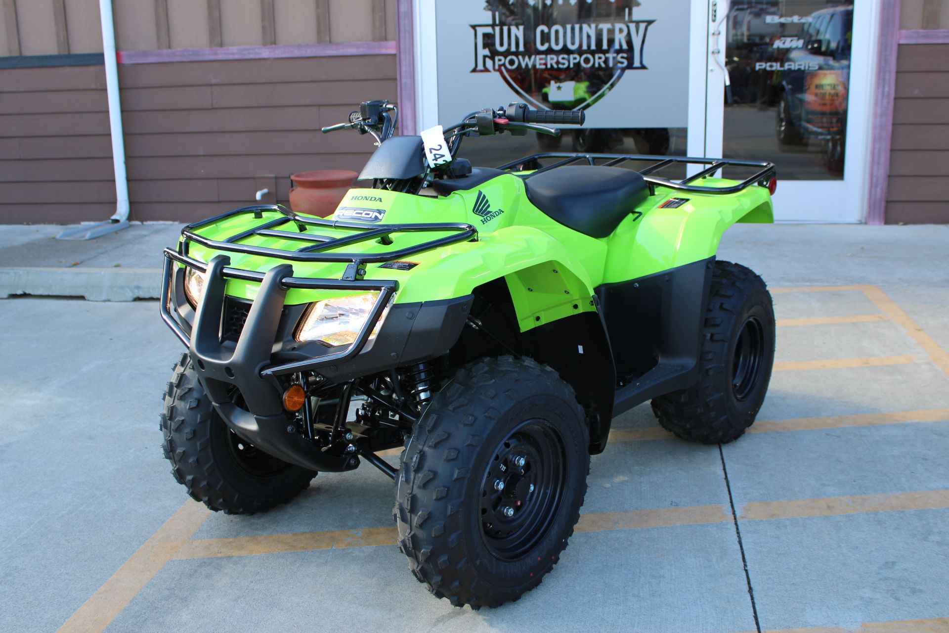 2024 Honda FourTrax Recon in The Dalles, Oregon - Photo 3