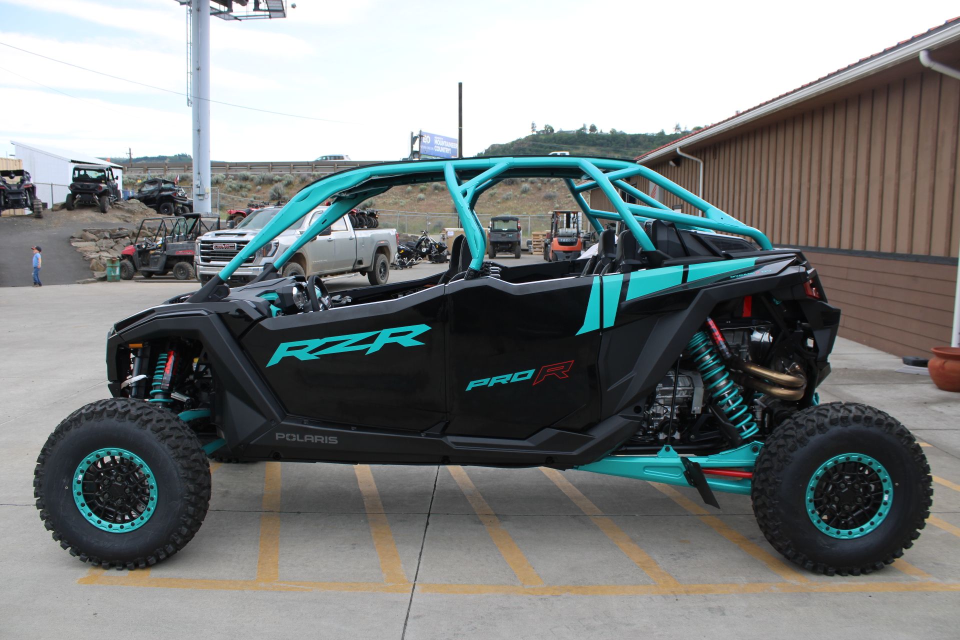 2025 Polaris RZR PRO R 4 Ultimate in The Dalles, Oregon - Photo 4