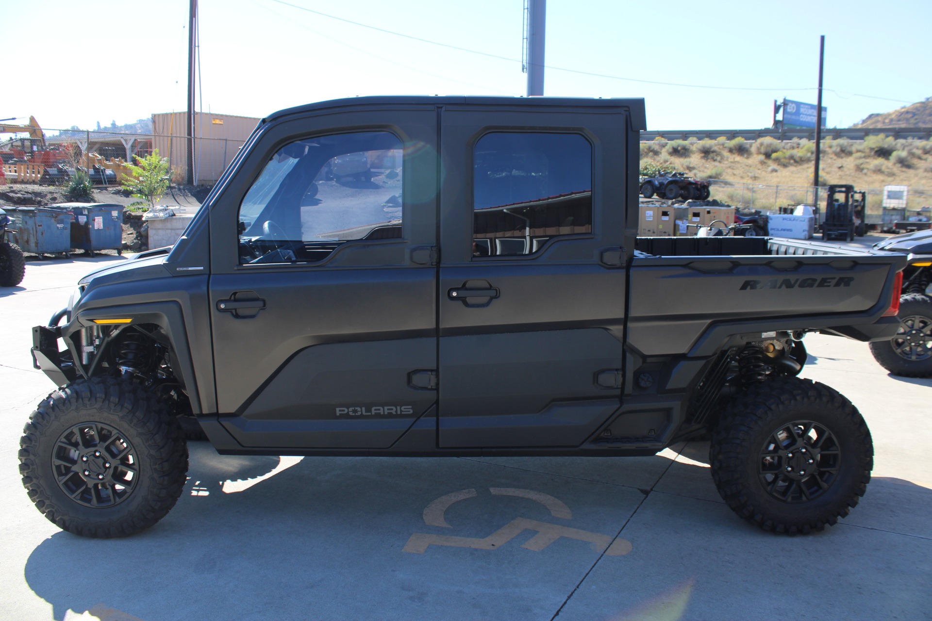 2027 Polaris Ranger Crew XD 1500 NorthStar Ultimate 8