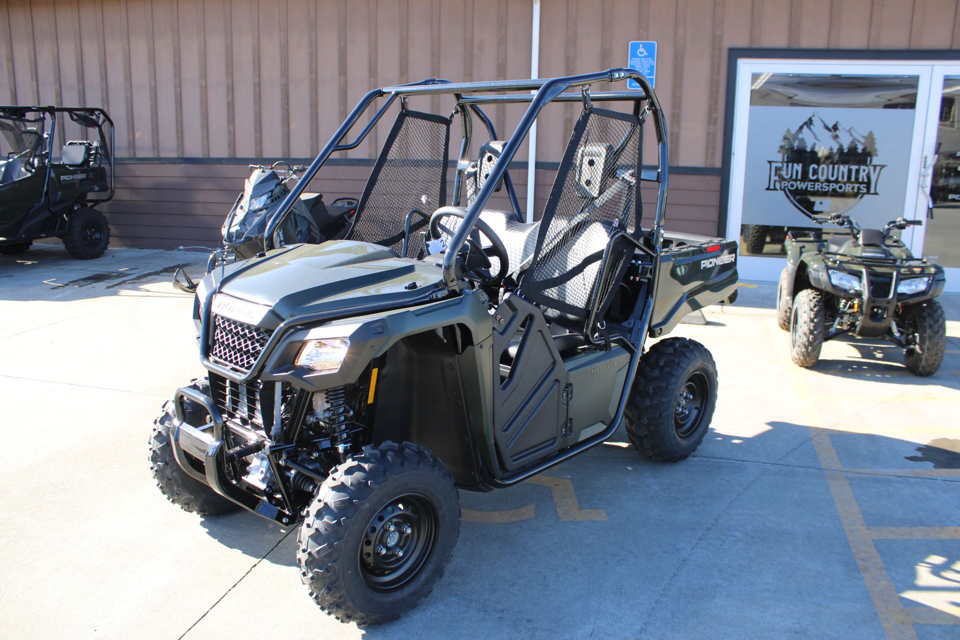 2026 Honda Pioneer 520 in The Dalles, Oregon - Photo 3