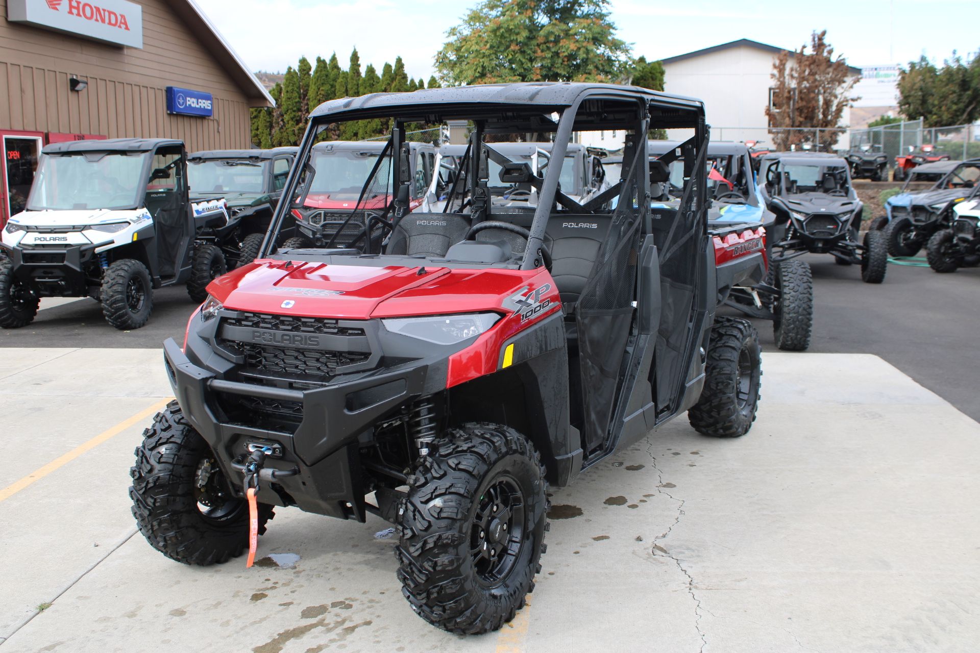 2026 Polaris Ranger Crew XP 1000 Premium in The Dalles, Oregon - Photo 3