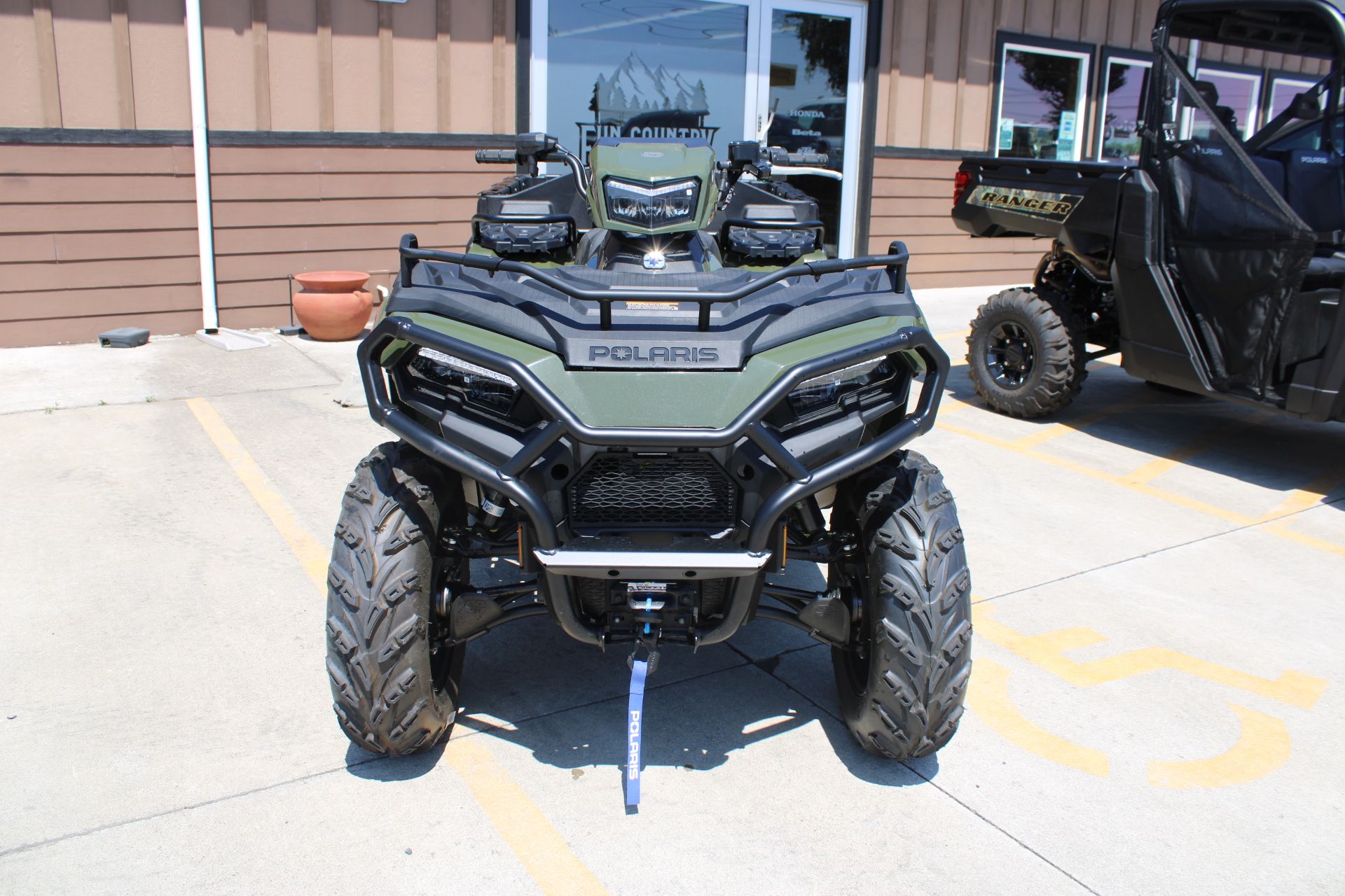 2025 Polaris Sportsman 6x6 570 in The Dalles, Oregon - Photo 2