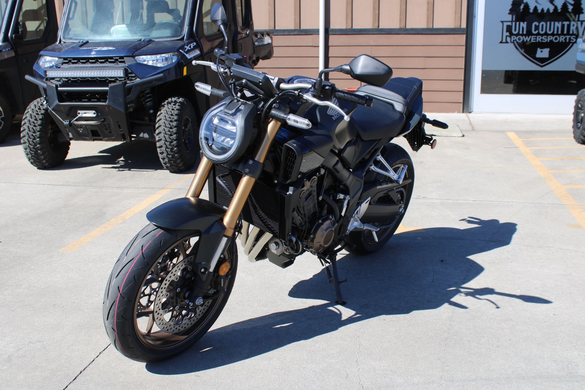 2026 Honda CB650R E-Clutch in The Dalles, Oregon - Photo 3