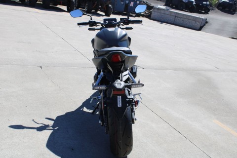 2026 Honda CB650R E-Clutch in The Dalles, Oregon - Photo 6