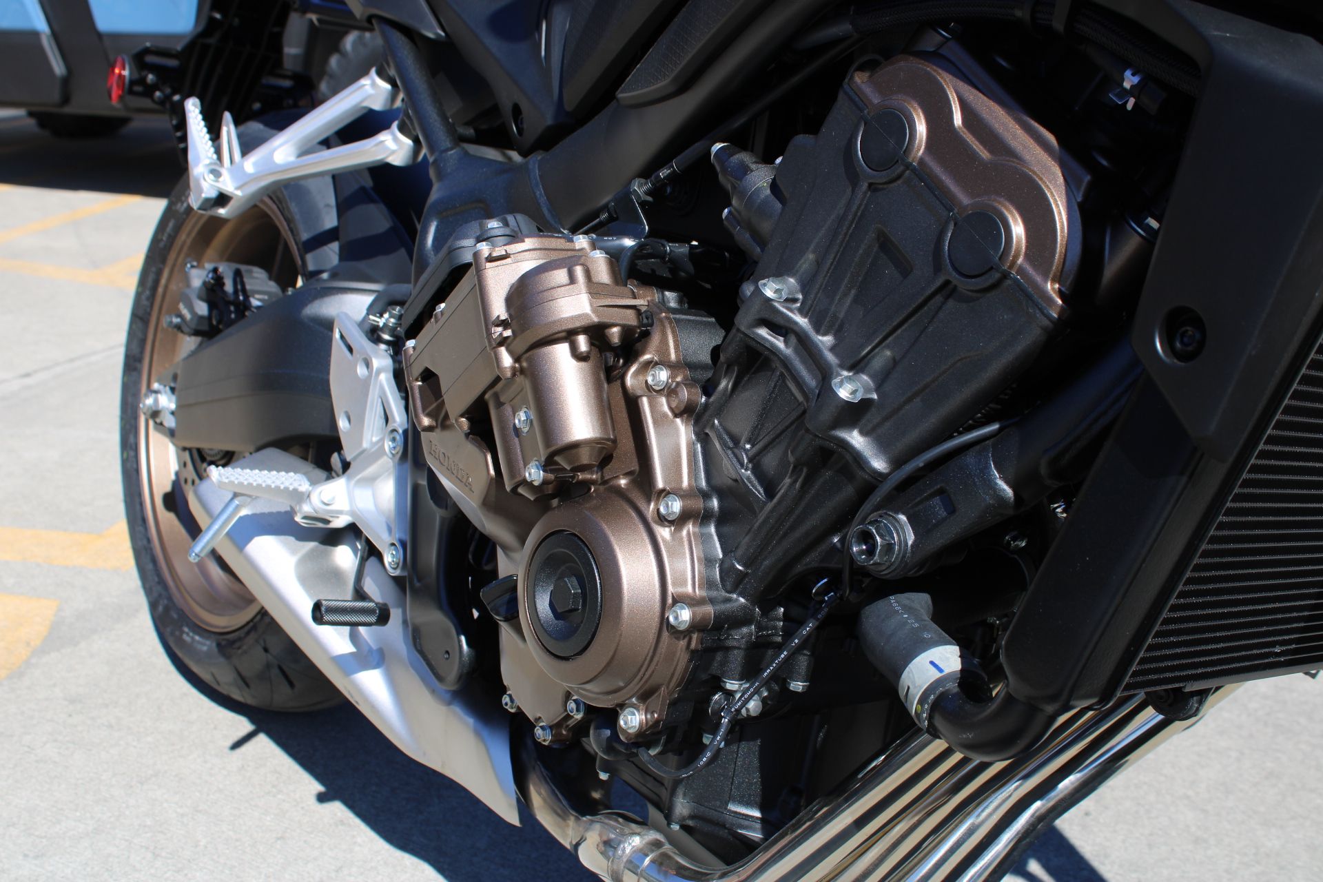 2026 Honda CB650R E-Clutch in The Dalles, Oregon - Photo 11