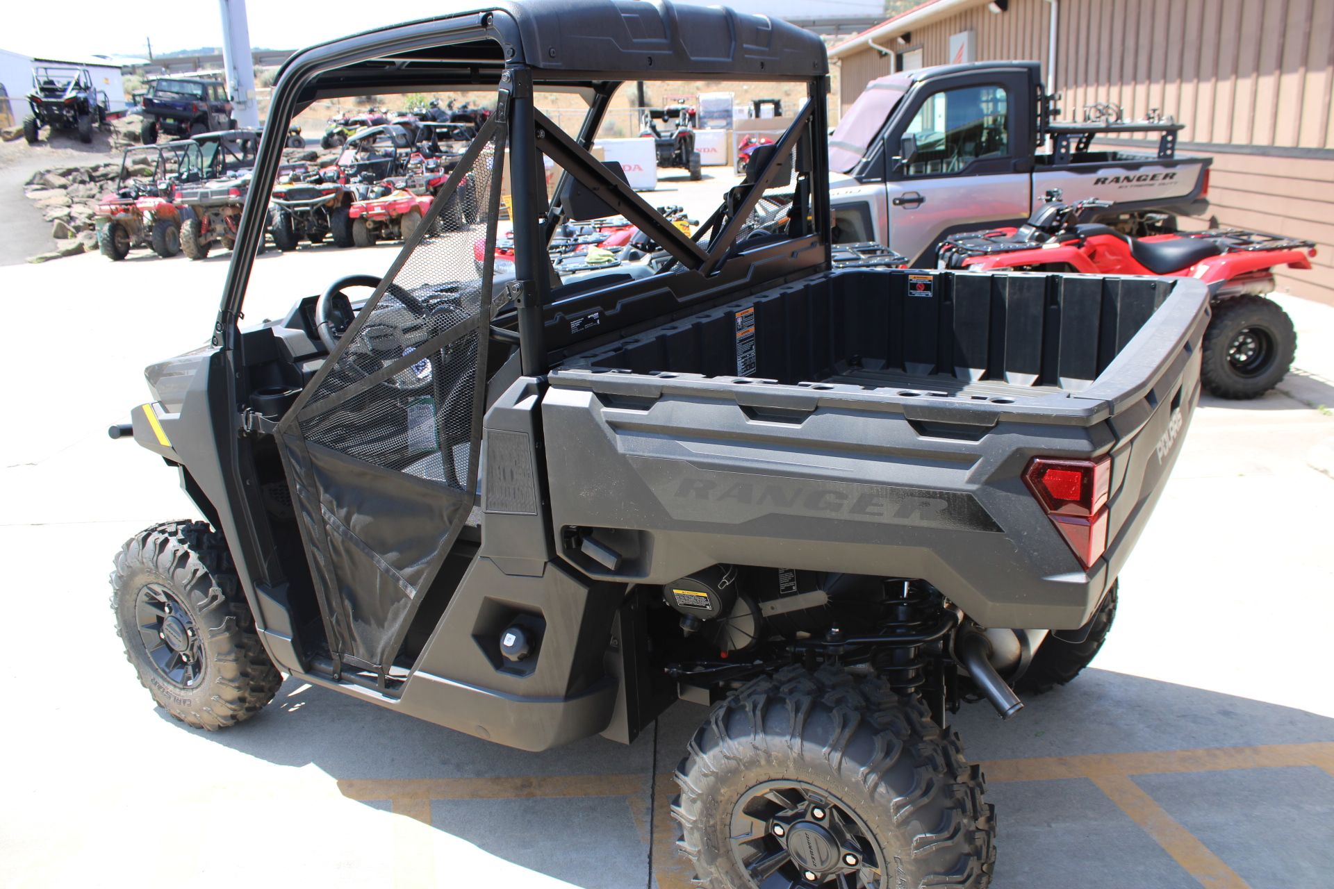 2025 Polaris Ranger 1000 Premium in The Dalles, Oregon - Photo 5