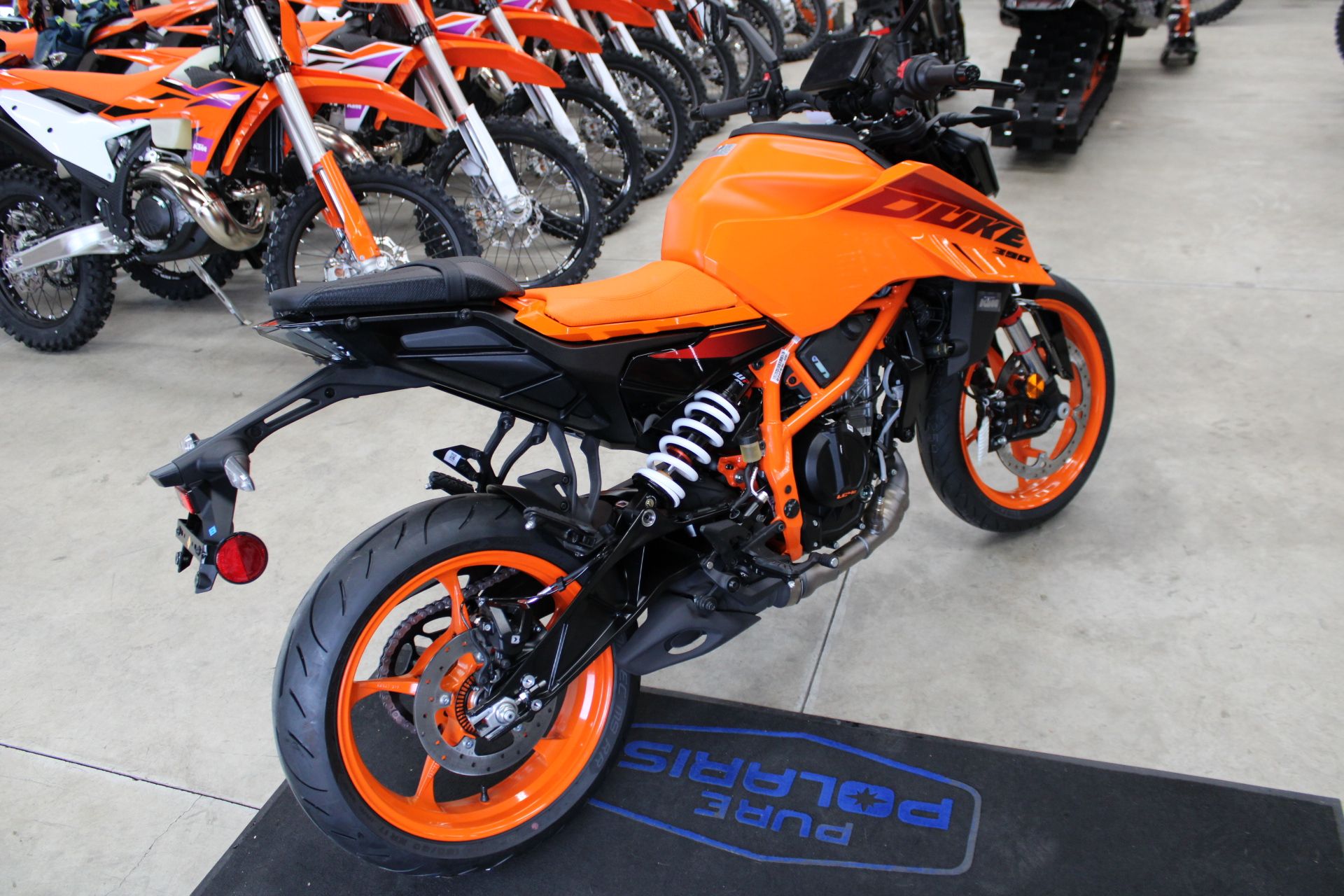 2024 KTM 390 Duke in The Dalles, Oregon - Photo 3