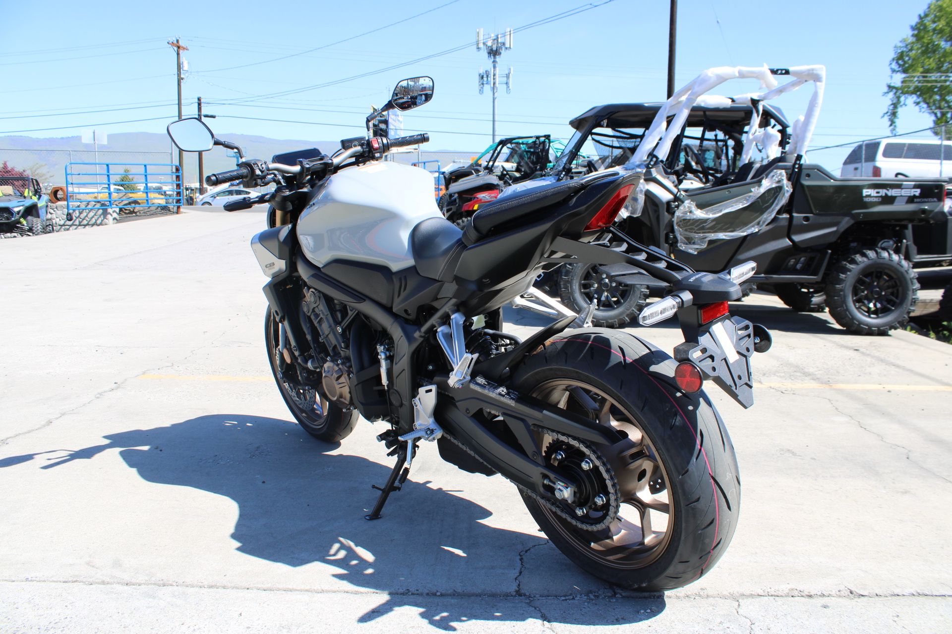 2024 Honda CB650R ABS in The Dalles, Oregon - Photo 7