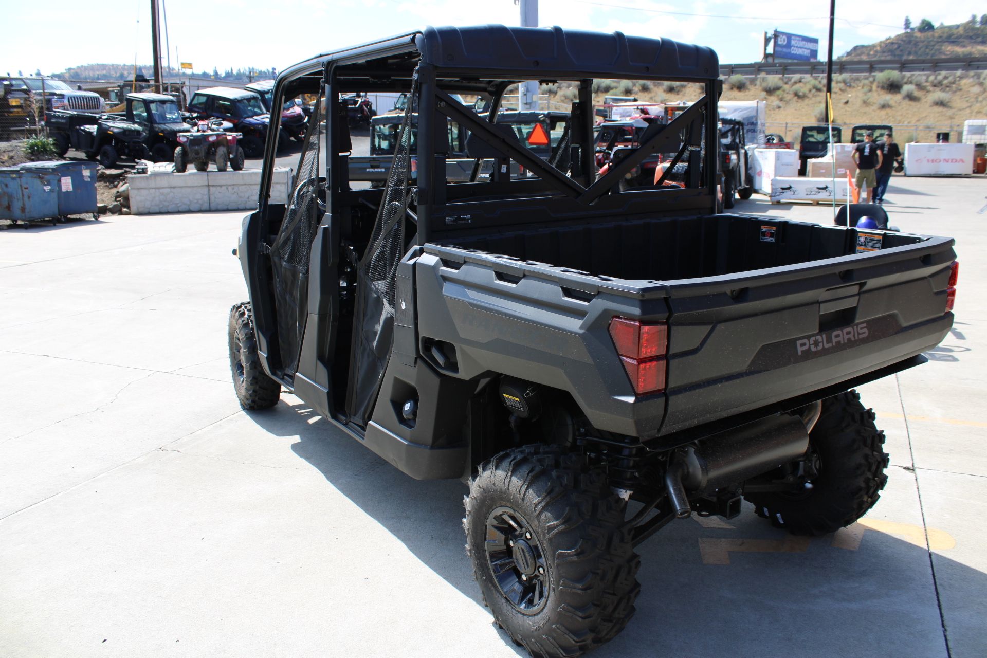 2025 Polaris Ranger Crew 1000 Premium in The Dalles, Oregon - Photo 5