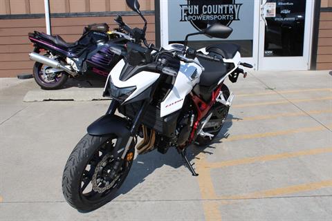 2025 Honda CB750 Hornet in The Dalles, Oregon - Photo 3