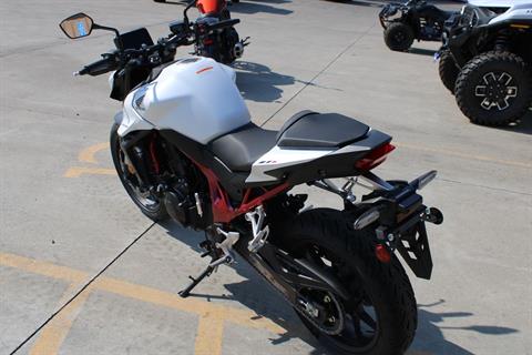 2025 Honda CB750 Hornet in The Dalles, Oregon - Photo 7