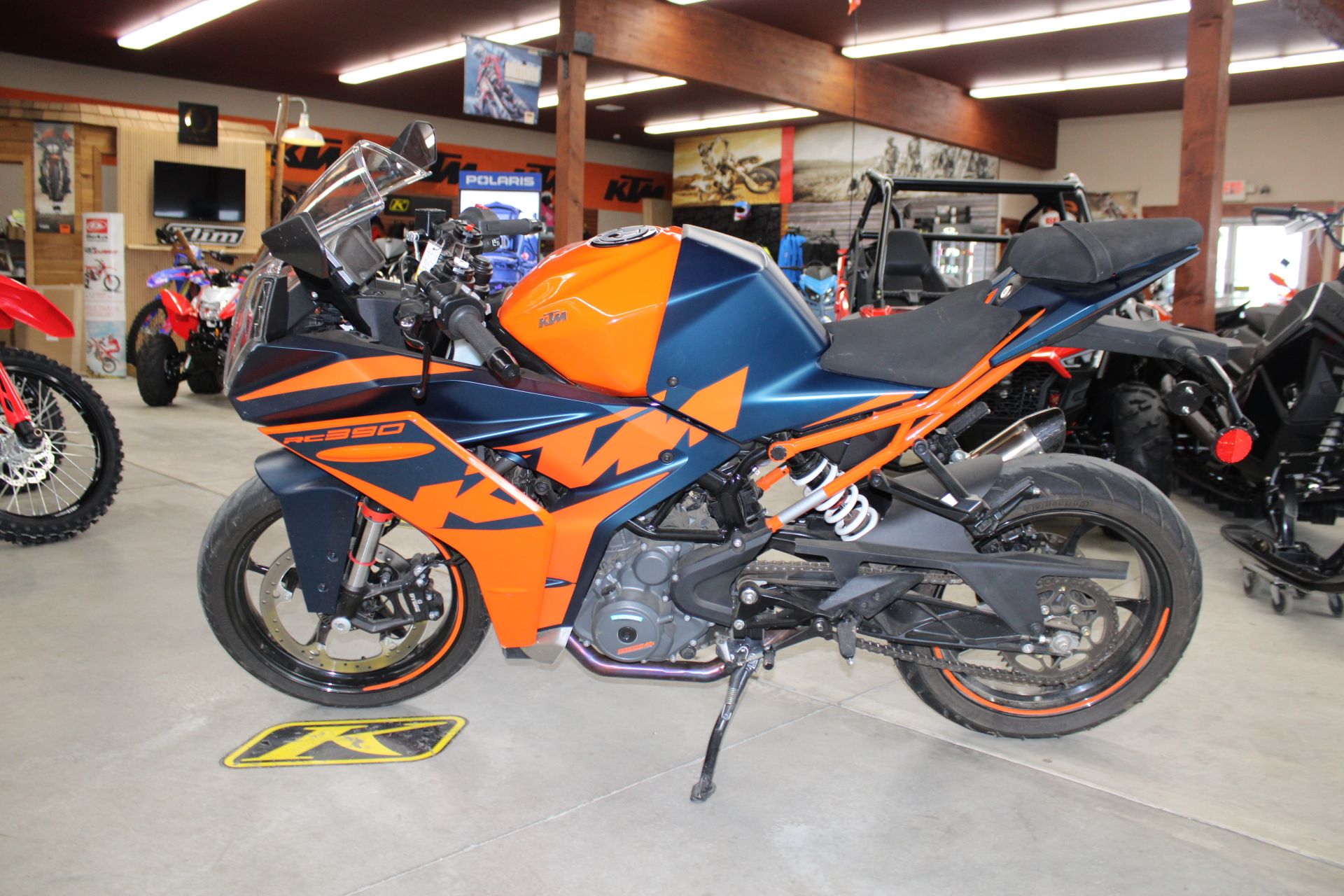 2022 KTM RC 390 in The Dalles, Oregon - Photo 9