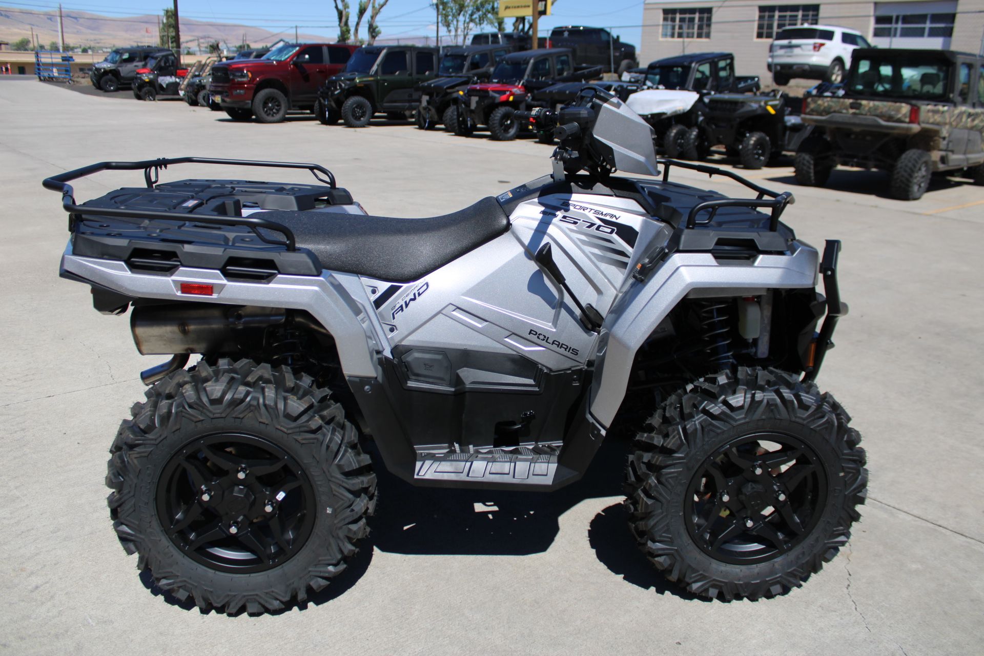 2026 Polaris Sportsman 570 Ultimate in The Dalles, Oregon - Photo 4