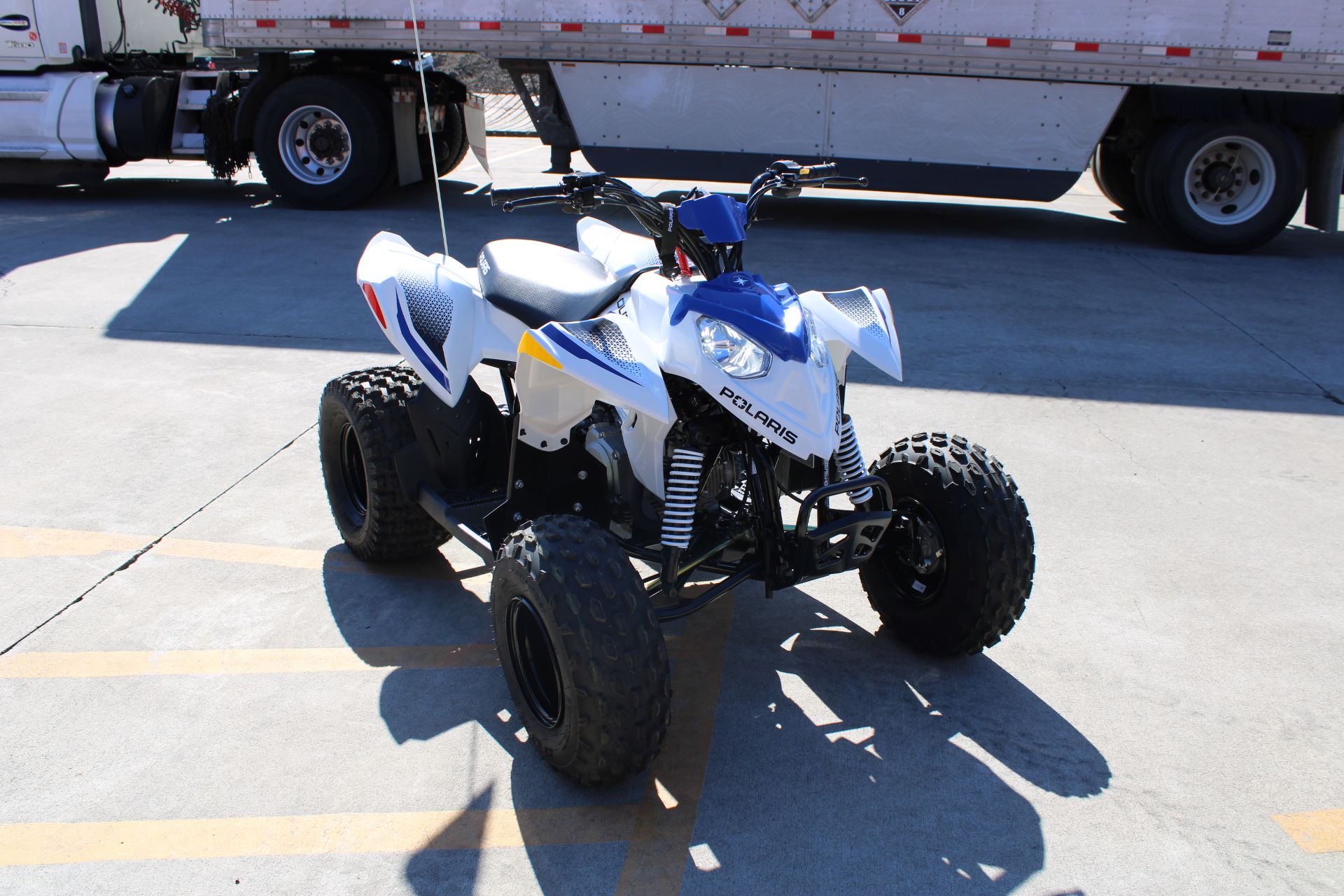 2025 Polaris Outlaw 110 EFI in The Dalles, Oregon - Photo 1