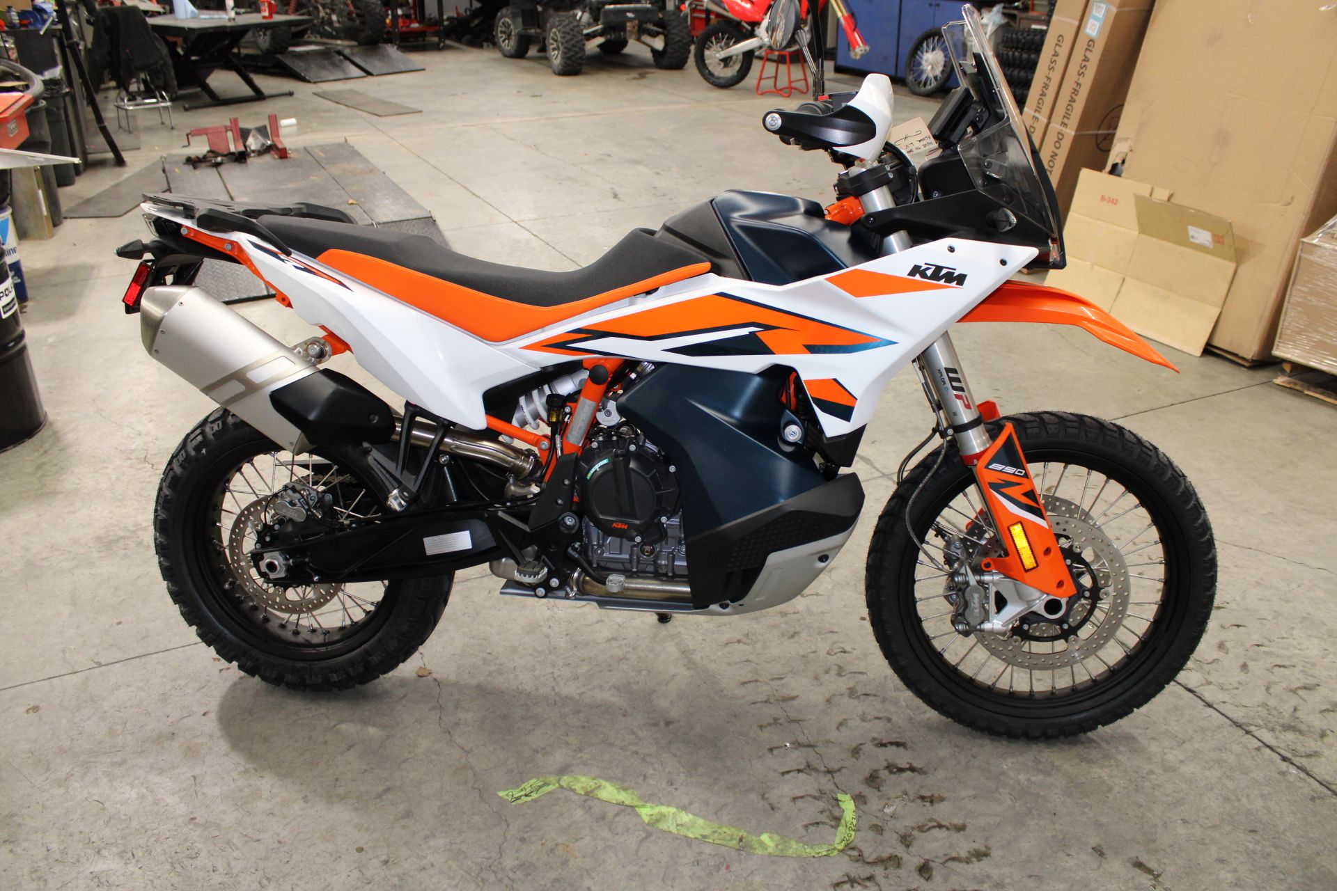 2024 KTM 890 Adventure R in The Dalles, Oregon - Photo 2