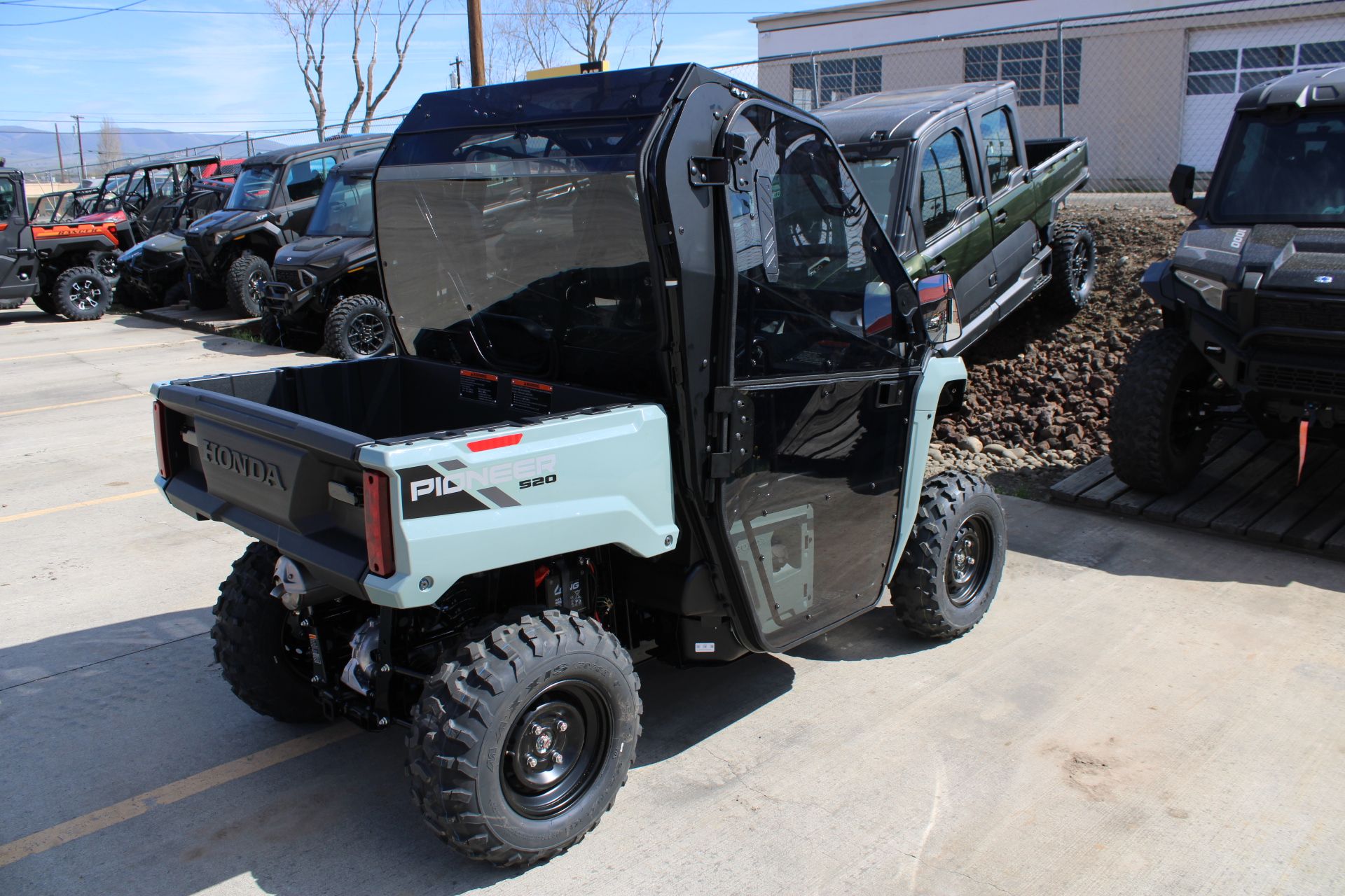 2026 Honda Pioneer 520 in The Dalles, Oregon - Photo 5
